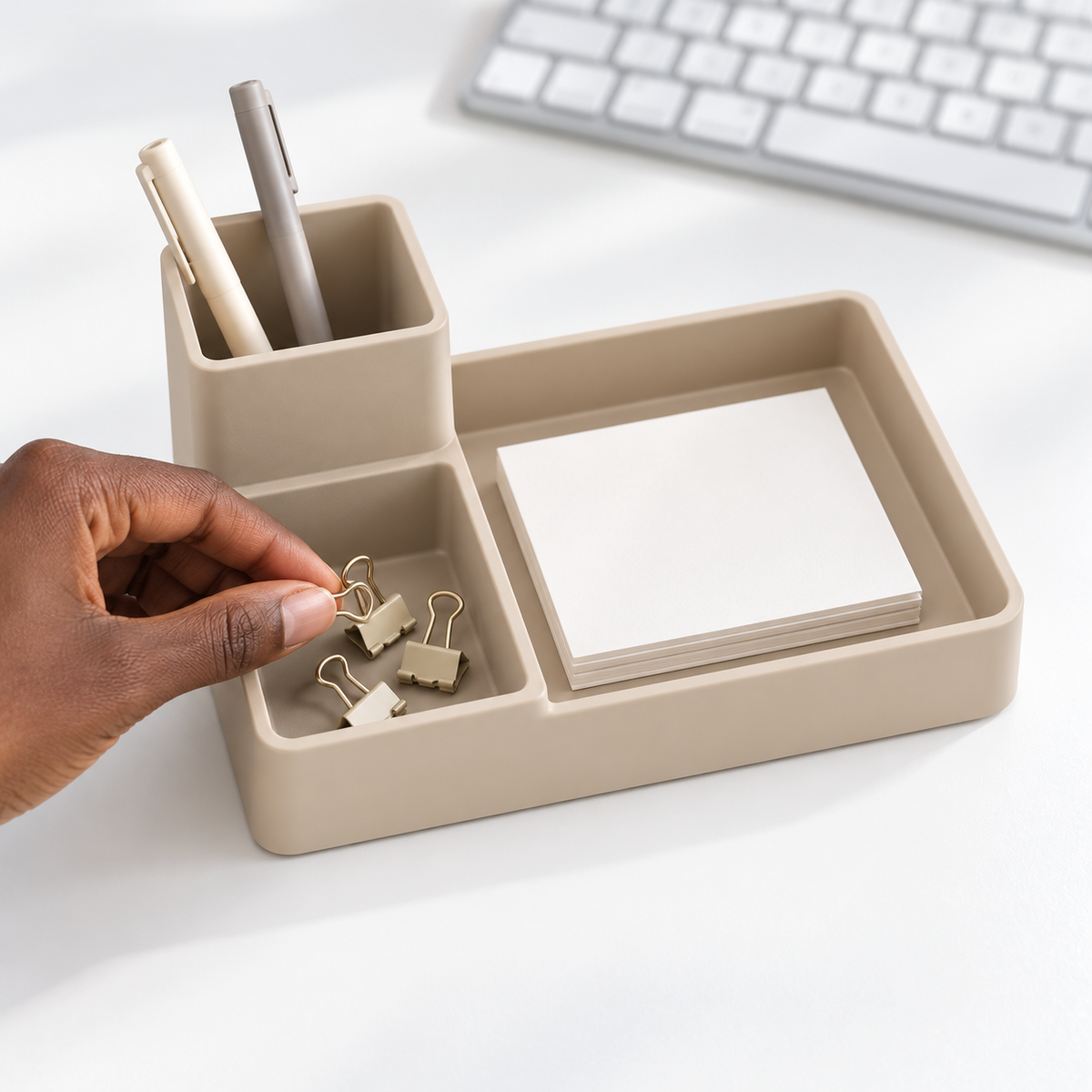 Zyvellie desktop organizer concept - shared workspace usage